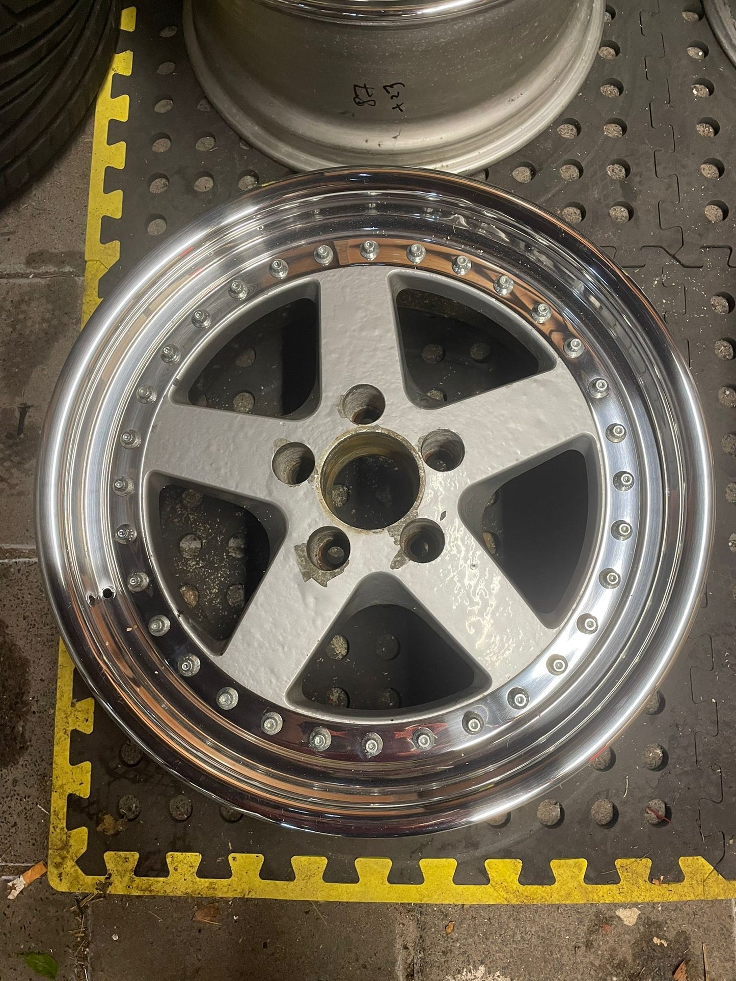 Work Equip 05 5x114,3 17 inch Square